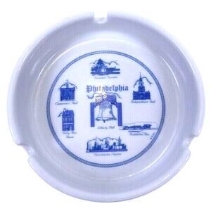 Vintage Porcelain Philadelphia Ashtray Landmarks Pennsylvania w Gold Trim 4”